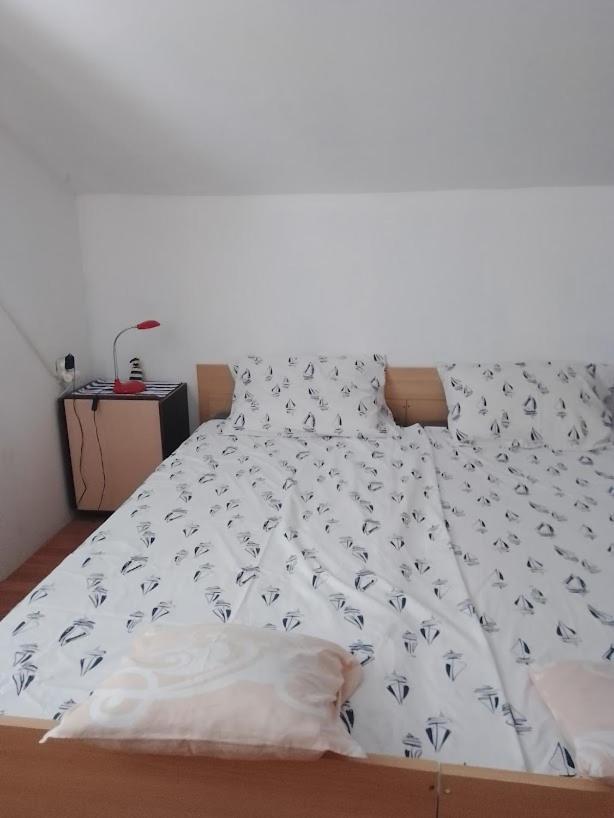 Raslina Sun Apartment ภายนอก รูปภาพ